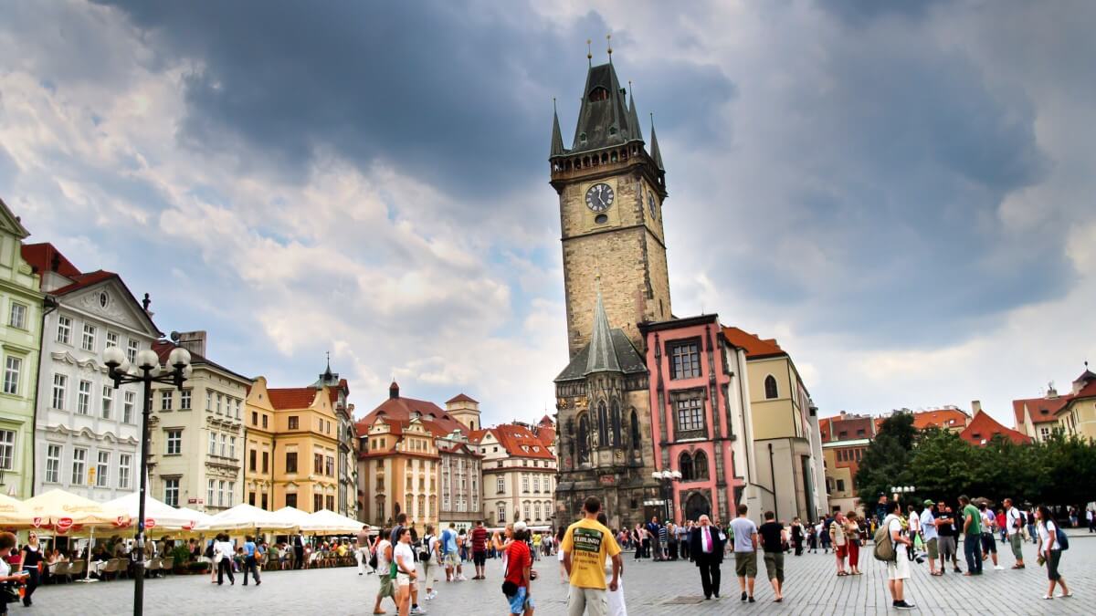 Czechia to Abolish COVID-19 Vaccination Certificate  Requirement for Access to Restaurants & Outdoor Events - SchengenVisaInfo.com