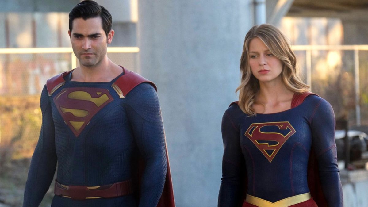 Will Superman And Lois Finally Acknowledge The Events Of Supergirl? The Showrunner Offered A Cryptic Response