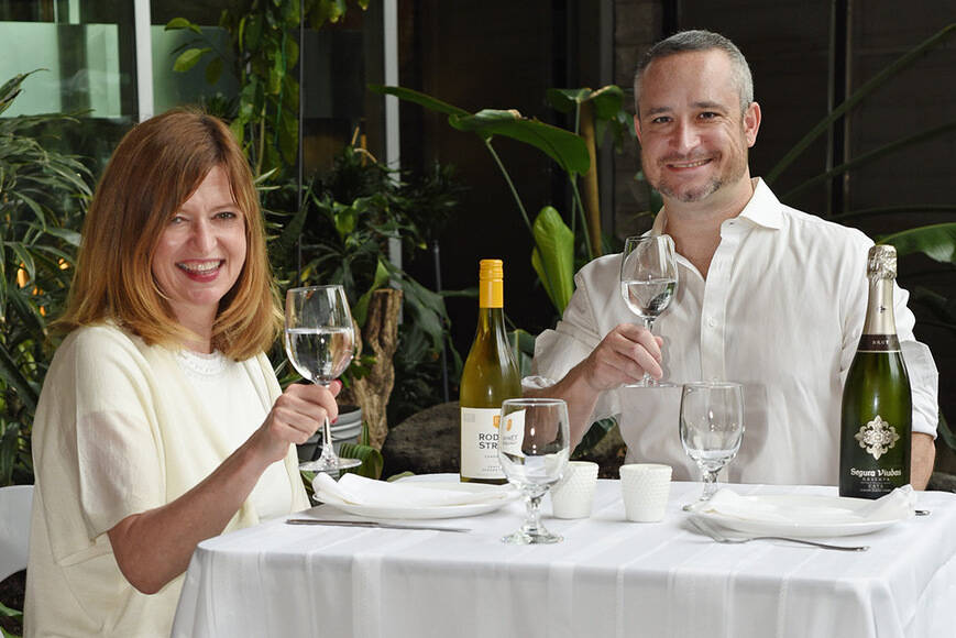 Diner en Blanc returns to Greater Victoria on June 23 - Victoria News
