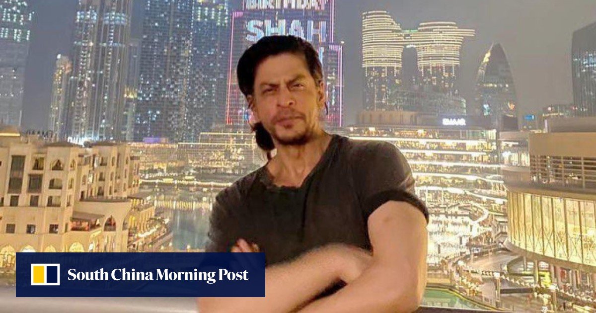 How much does Shah Rukh Khan charge to appear at events?