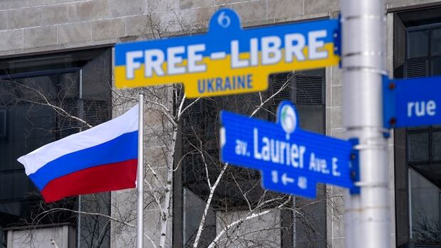 Joly calls Canadian official's attendance at Russian Embassy event 'unacceptable' | CBC News