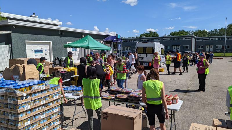 Multiple residents attend food distribution event in Lethbridge