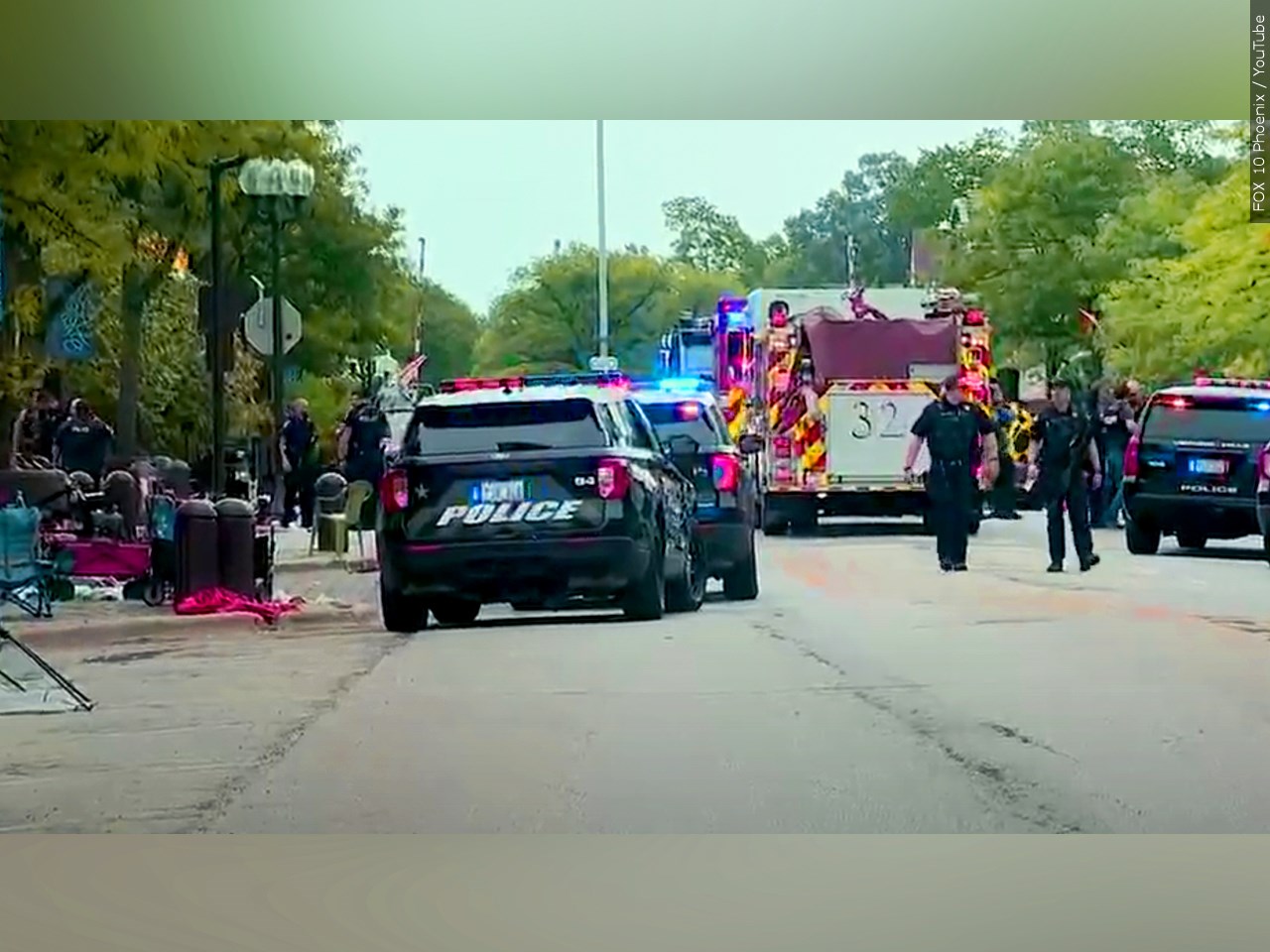 Law enforcement on the scene of a shooting that occurred at a 4th of July parade in Highland Park, Illinois.