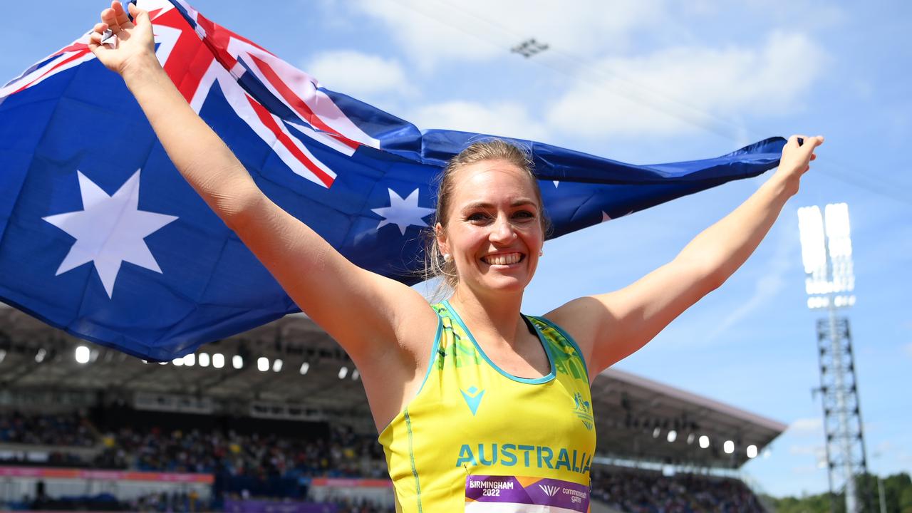 Barber outlasts fellow Aussie to win as HUGE line-up of events loom: Comm Games LIVE